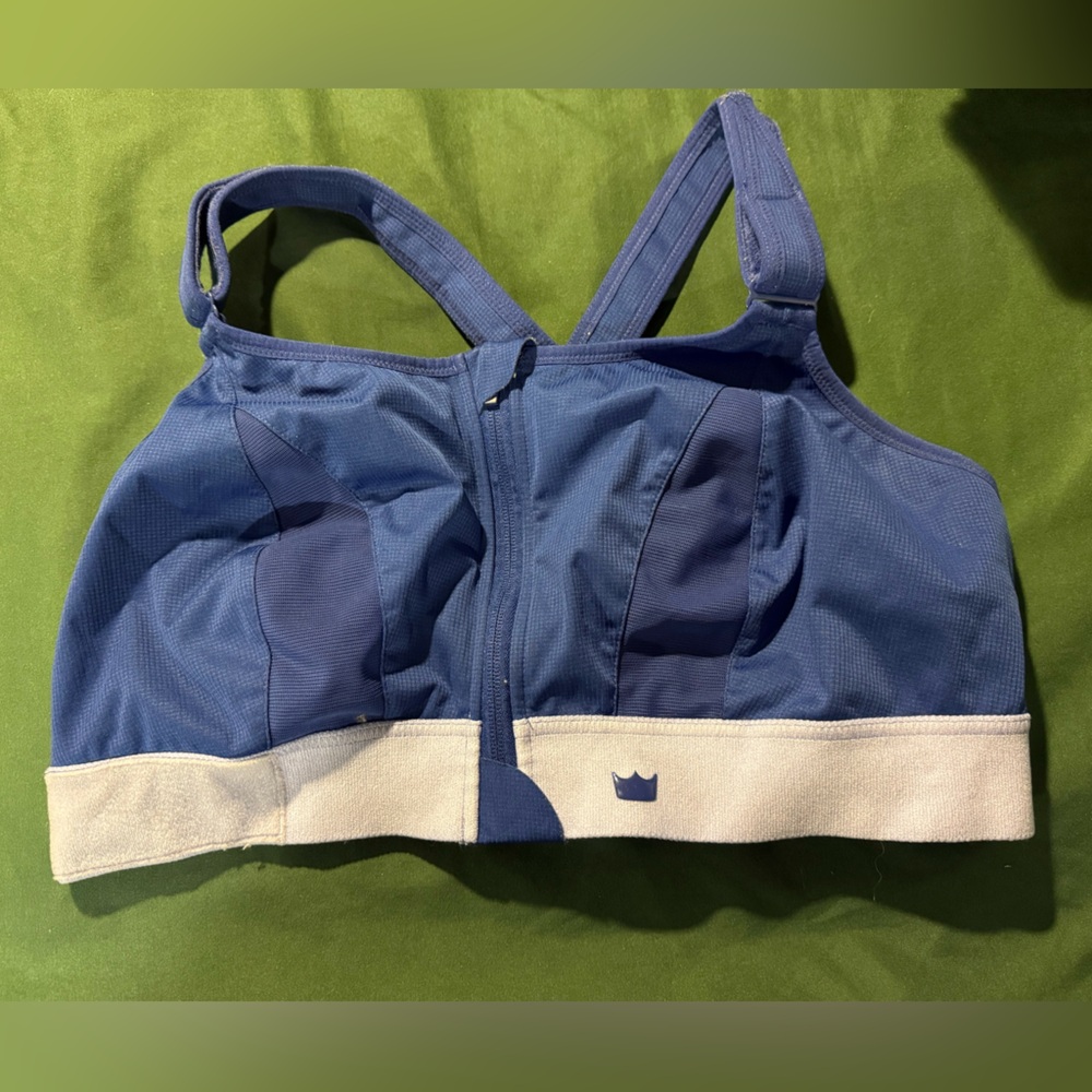 SHEFIT 4 luxe Sports Bra